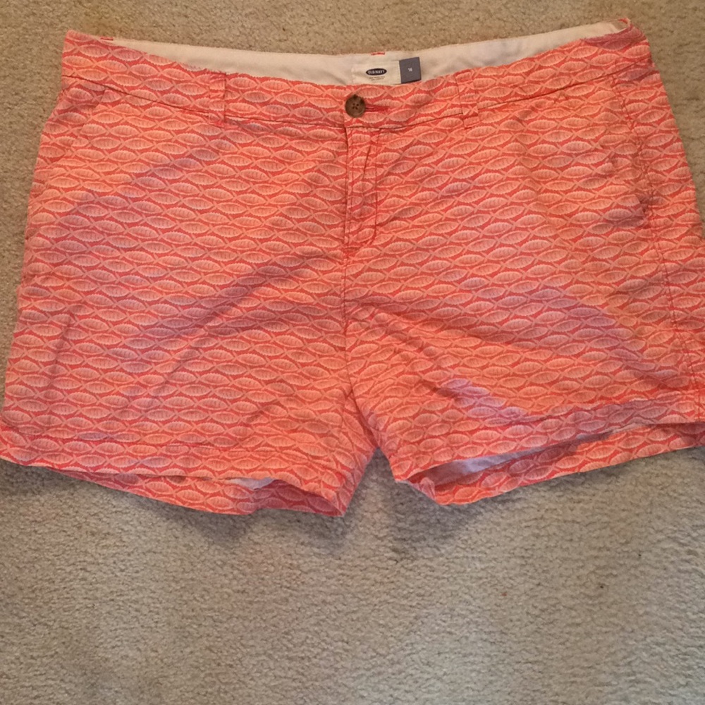 Old Navy salmon print shorts